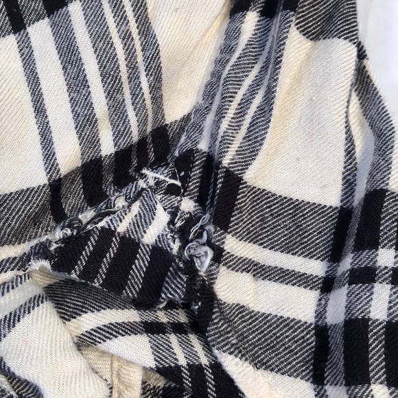 Lucky Brand Plaid flannel top tunic Size Small Black White Button down Soft - Picture 6 of 9